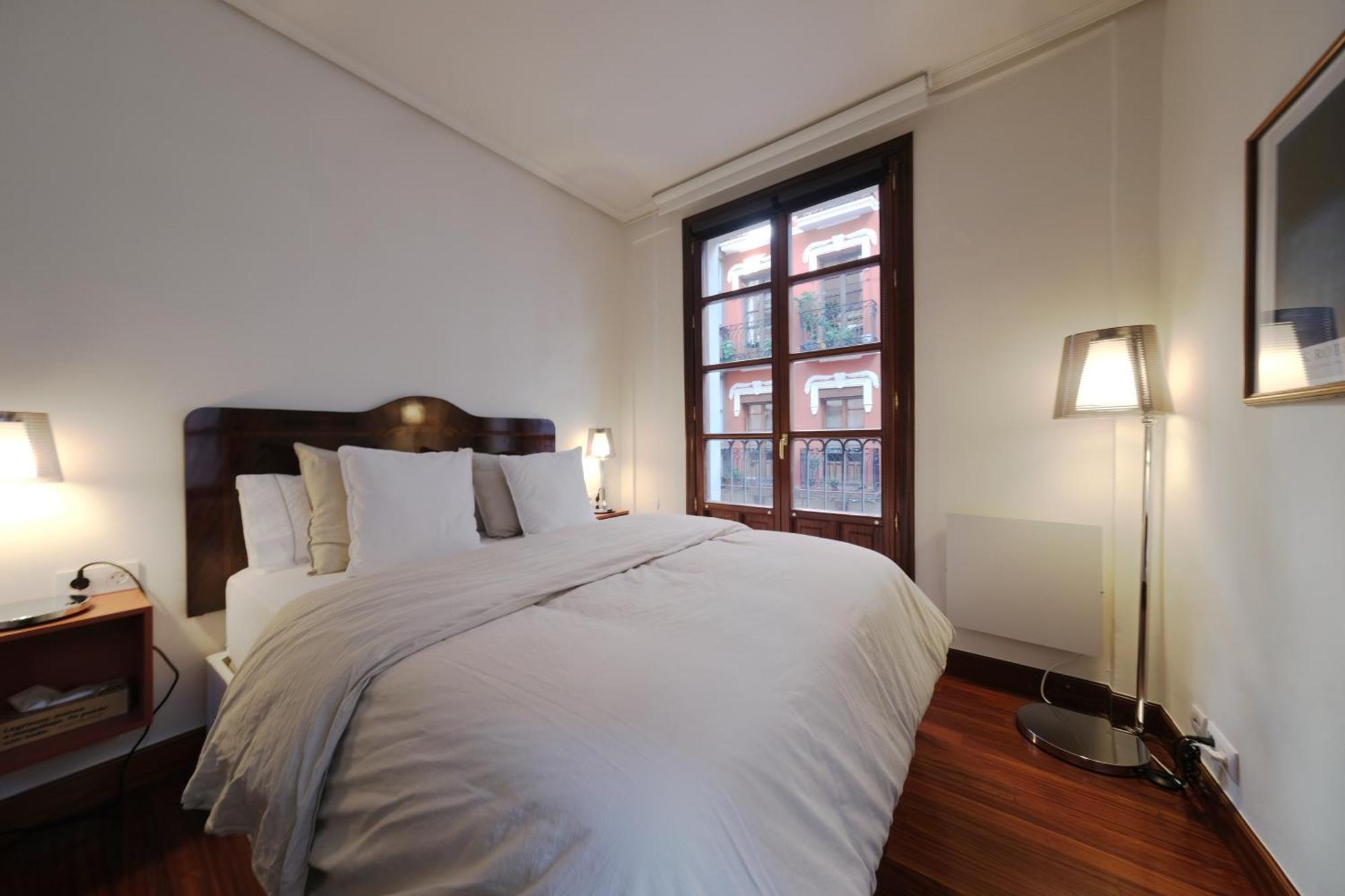 Cornerstone, Apartamento En Casco Viejo Bilbao Exterior photo